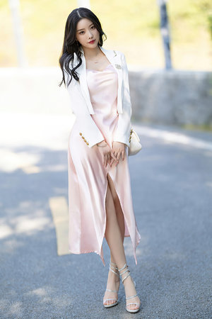 大学生军训跳舞